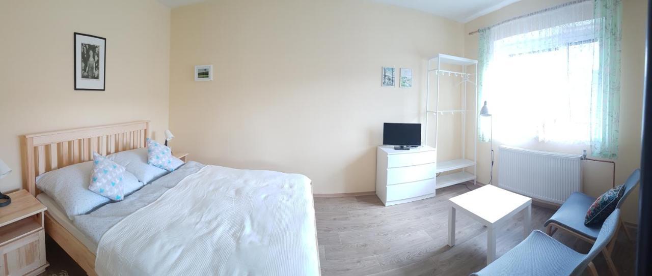 Apartment Arnika Korenov Ngoại thất bức ảnh