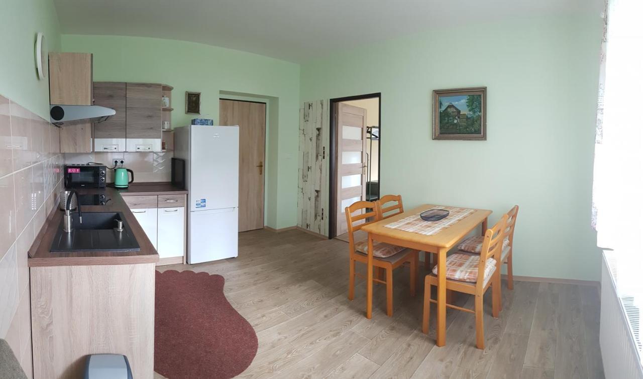Apartment Arnika Korenov Ngoại thất bức ảnh
